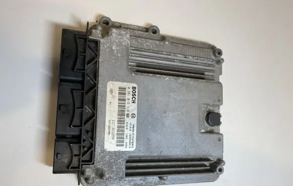 Renault Master III Engine control unit/module 0281019110