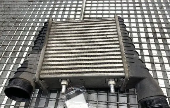Audi A8 S8 D4 4H Intercooler radiator 4H0145805J
