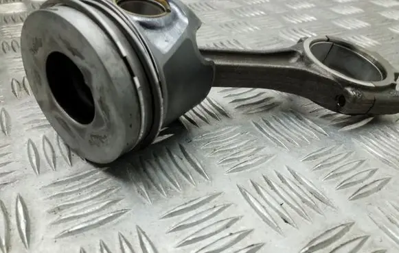 Audi A3 S3 A3 Sportback 8P Piston with connecting rod 050607303G