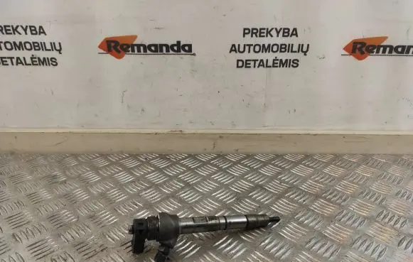 Volkswagen PASSAT B8 Fuel injector 04L130277AC