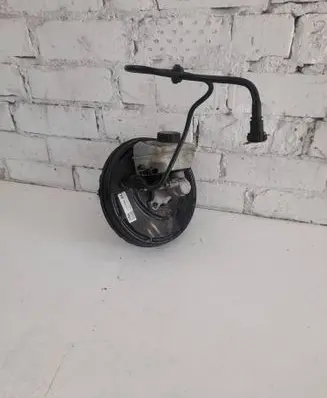 Opel Astra H Brake booster 13216085 590U