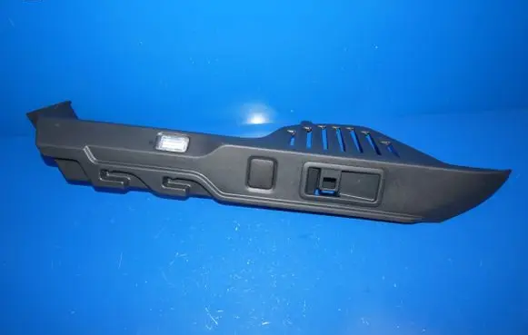 Jaguar F-Pace (D)pillar trim (top) HK8331013AC