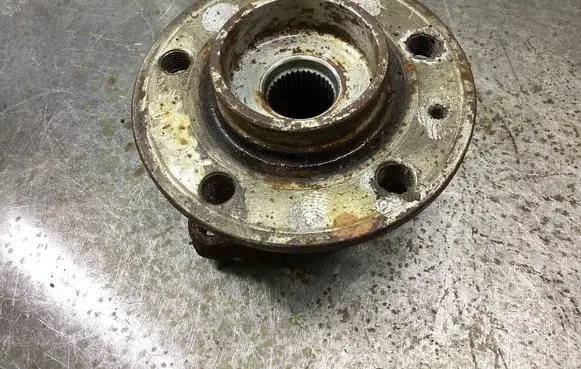 Volvo XC90 Rear wheel hub
