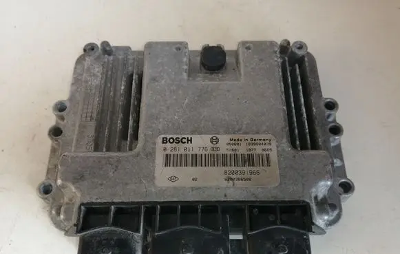 Renault Scenic II - Grand scenic II Engine control unit/module 8200391966 8200386508 0281011776