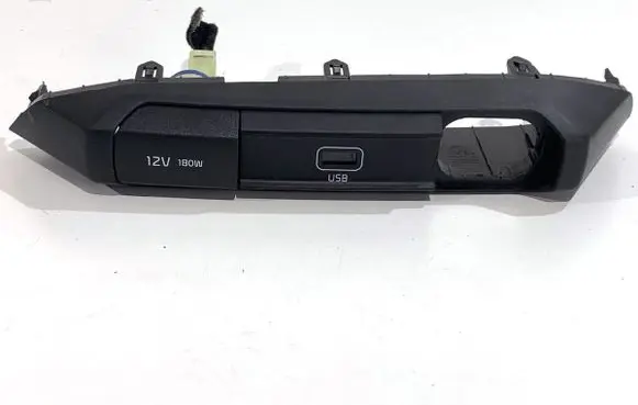 KIA Niro USB socket connector 84745AT000