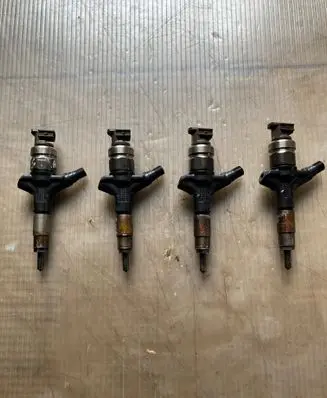 Subaru Forester SH Fuel injectors set 16613AA020 02M00629