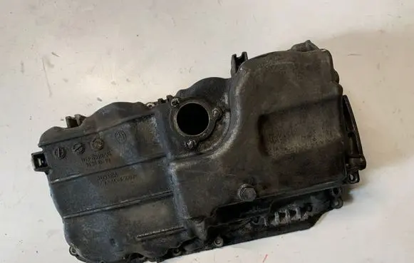 BMW 3 E90 E91 Oil sump 8510206 11138510206