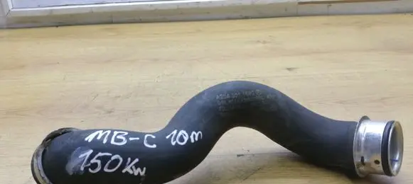 Mercedes-Benz C W204 Engine coolant pipe/hose A2045011682