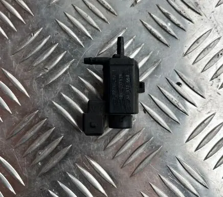 Volvo S80 Turbo solenoid valve 30611668
