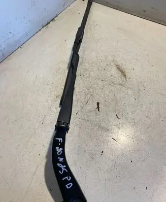BMW 1 F20 F21 Front wiper blade arm W000027229