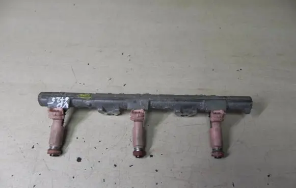 Lexus RX 300 Fuel injector 2325020030 VD6725