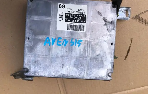 Toyota Avensis T250 Engine control unit/module 8966105690