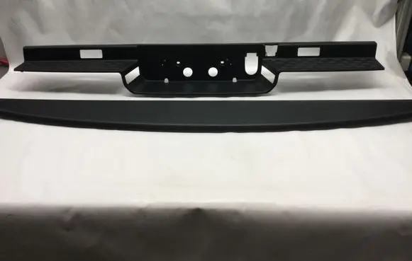 Dodge RAM Rear sill (body part) 8299105AD 68292635AC