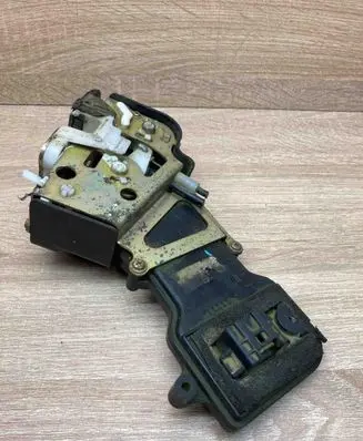 Mazda 6 Rear door lock A6799