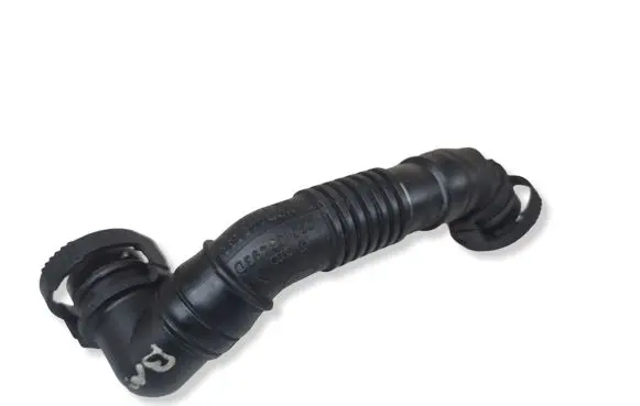 Volkswagen PASSAT B6 Breather hose/pipe 03G103493D