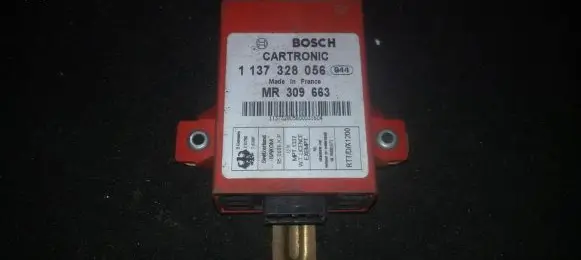 Mitsubishi Carisma Other control units/modules 1137328056 mr309663