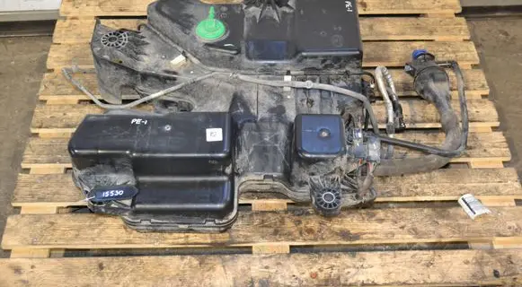 Peugeot Expert AdBlue liquid reservoir 9816290480 98183661