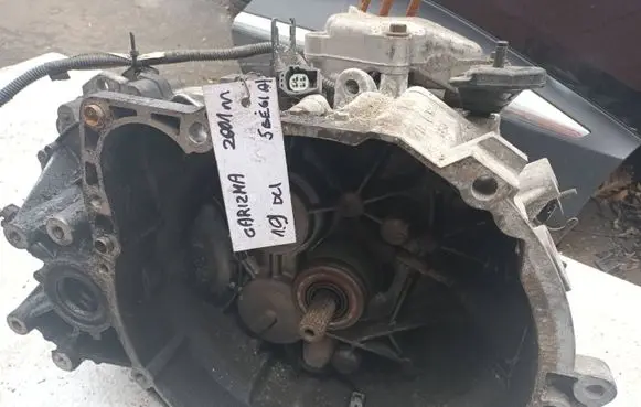 Mitsubishi Carisma Manual 5 speed gearbox pmr912488