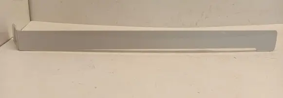 Opel Vivaro Front door trim (molding) 9808384380