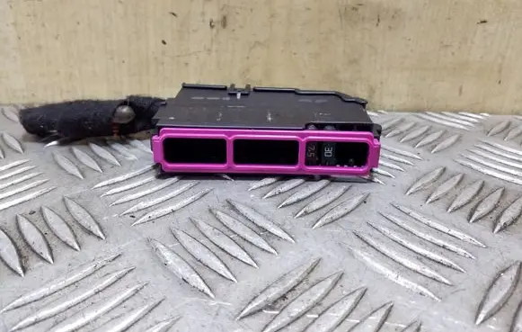Audi Q5 SQ5 Fuse module 8K0937501