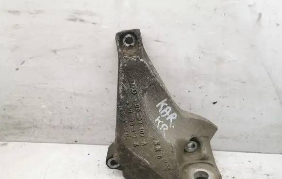Audi A8 S8 D2 4D Gearbox mounting bracket 4D0399107A 4D0399113K