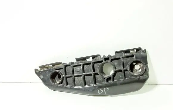 Toyota Auris 150 Front bumper mounting bracket 5253502040