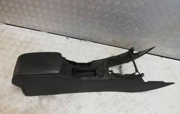 Peugeot 308 Armrest
