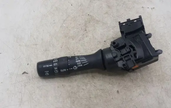 Toyota Auris 150 Wiper control stalk 0242017F244