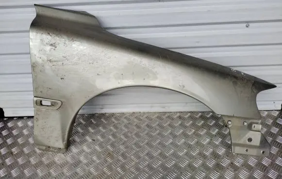 Volvo V70 Fender