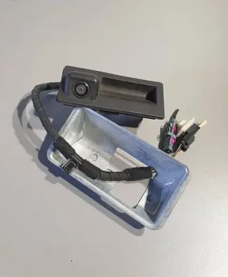 Volkswagen PASSAT B7 USA Reversing camera 561827566D