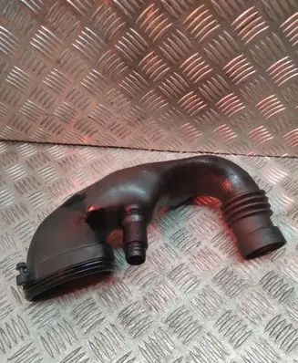 BMW 3 E90 E91 Turbo air intake inlet pipe/hose 779164
