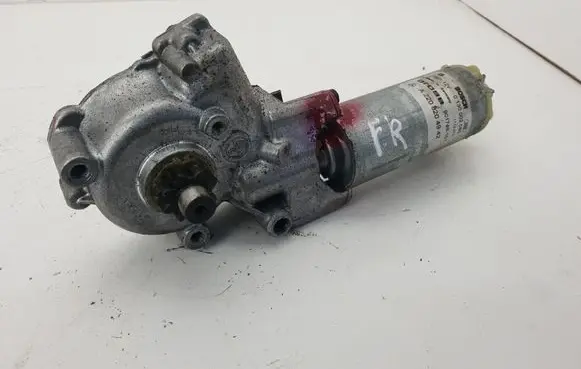 Mercedes-Benz S W221 Seat adjustment motor 2208204942 A2208204942 0130002580