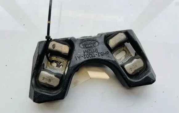 Coil spring mount