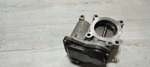 Mazda 2 Throttle valve P5SB13640