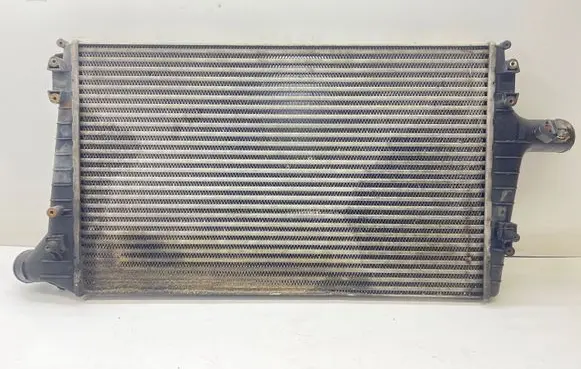 Audi A6 S6 C5 4B Coolant radiator