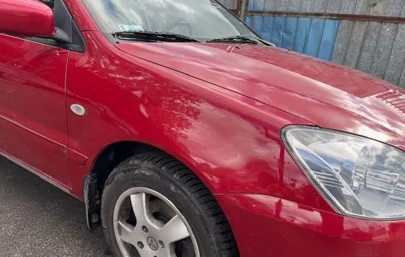Mitsubishi Lancer Fender