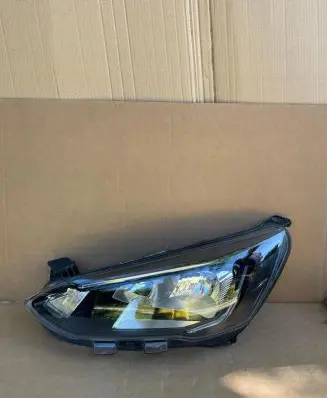 Ford Focus Headlight/headlamp JX7B-13W030-CE