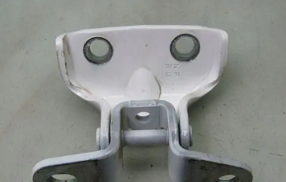 Hyundai i20 (GB IB) Rear door upper hinge