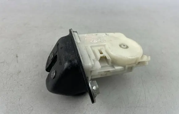 Subaru Forester SH Tailgate/trunk/boot lock/catch/latch