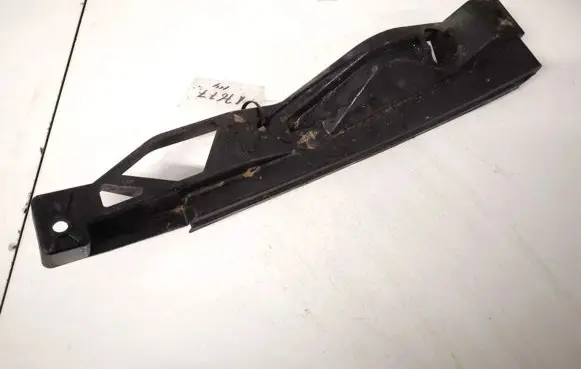 Volkswagen Touran I Front bumper mounting bracket 1t0807899
