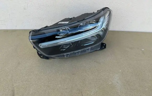 Volvo XC60 Headlight/headlamp 31446778