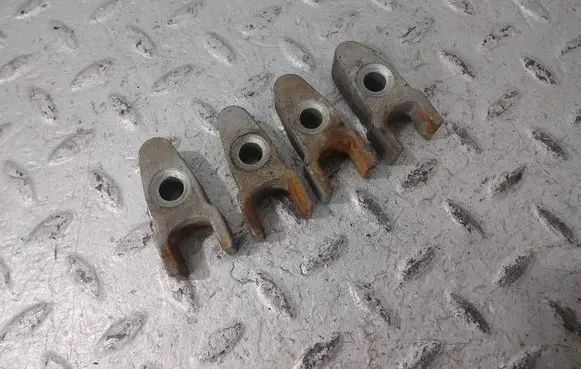 KIA Ceed Fuel Injector clamp holder 338142U000
