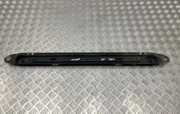 Peugeot 3008 I Radiator support slam panel bracket 