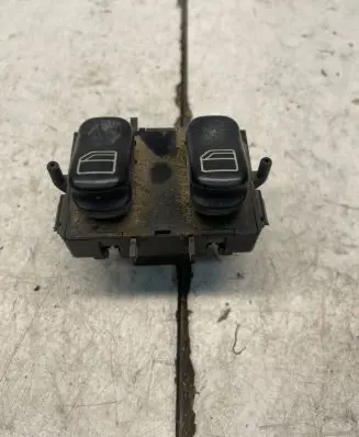 Mercedes-Benz ML W164 Electric window control switch 1638203110 03751610