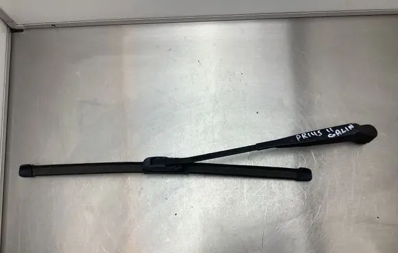 Toyota Prius (XW20) Rear wiper blade arm