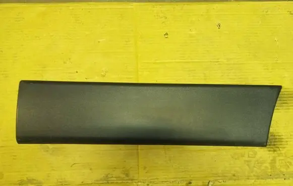 Fiat Ducato Front door trim (molding) 1308137070