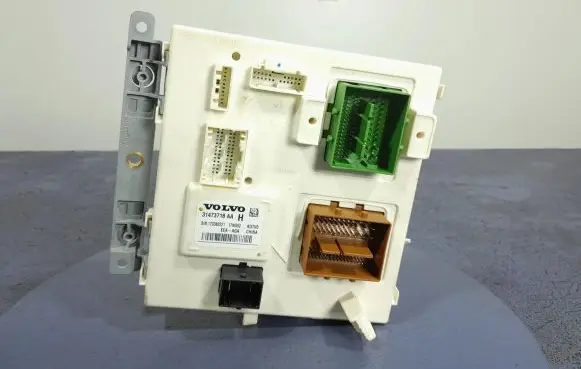 Volvo S90, V90 Comfort/convenience module 31473718