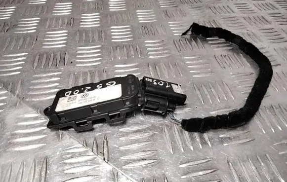 Volkswagen Golf V Accelerator throttle pedal 1K2721503M 6PV00874500