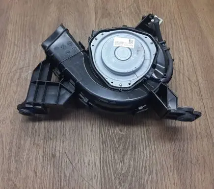 Hyundai Kona I Hybrid/electric vehicle battery fan 37580CM000