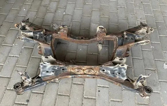 Subaru B9 Tribeca Rear subframe 